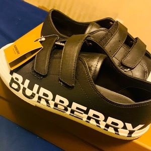 USED BURBERRY SHOES